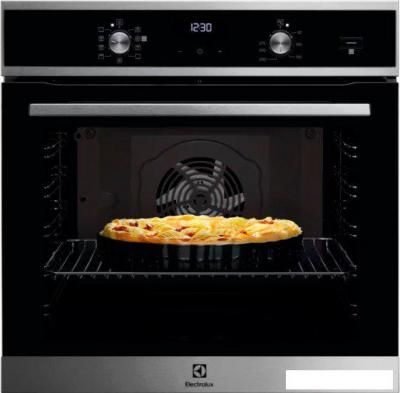 Электрический духовой шкаф Electrolux SteamBake 600 EOD5F71X Электрический духовой шкаф Electrolux SteamBake 600 EOD5F71X