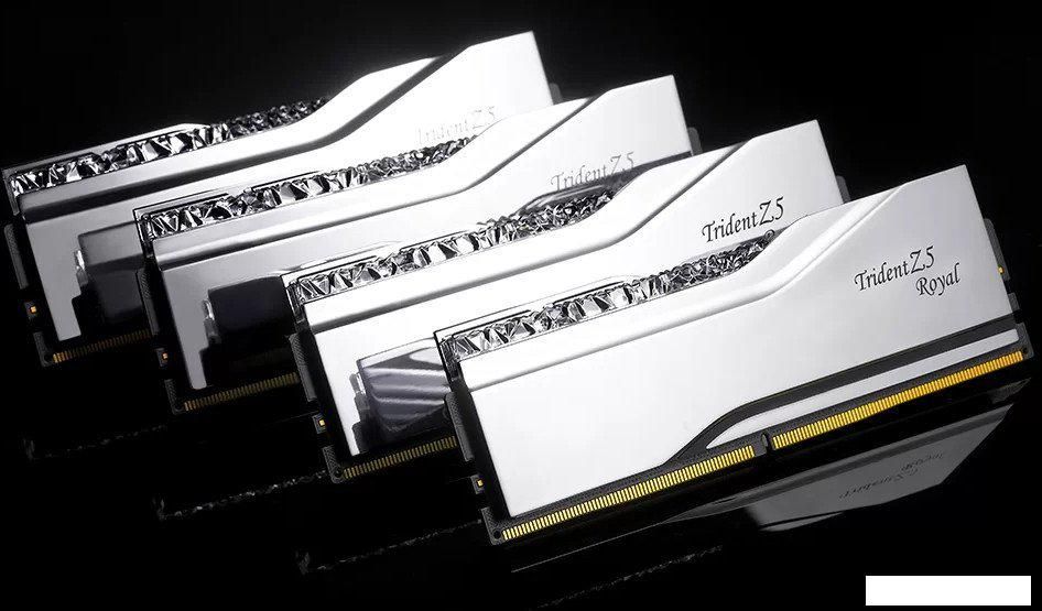 Оперативная память G.Skill Trident Z5 Royal 2x16ГБ DDR5 6400 МГц F5-6400J3039G16GX2-TR5S